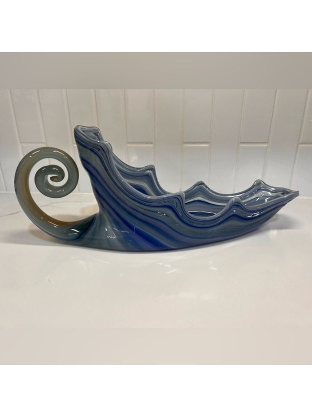 Sooner Art Glass Hand Blown Swirl Leaf Sleigh Cornucopia Display Blue Vintage
